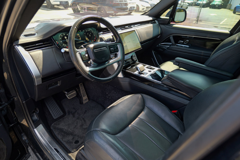 Used 2023 Land Rover Range Rover Autobiography AWD/4WD image 17