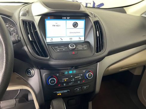 Used 2019 Ford Escape SE FWD image 18