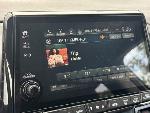 Certified 2021 Honda Odyssey Touring image 21