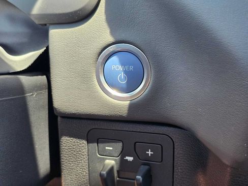 Certified 2024 Toyota Sequoia Platinum AWD/4WD image 35