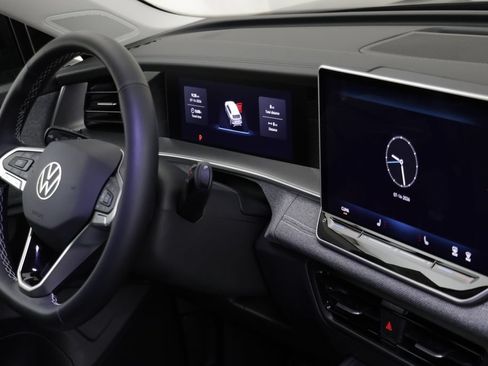 New 2026 Volkswagen Tiguan S AWD/4WD image 21