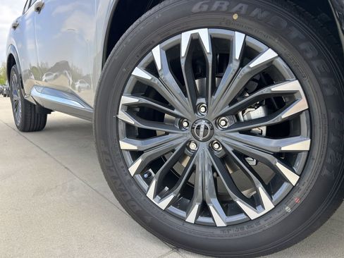 New 2026 Nissan Rogue Platinum w/ Platinum Premium Package image 7