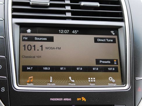 Used 2018 Lincoln MKX Premiere image 21