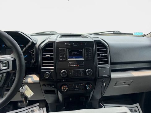Used 2016 Ford F150 XL w/ Equipment Group 101A Mid AWD/4WD image 13