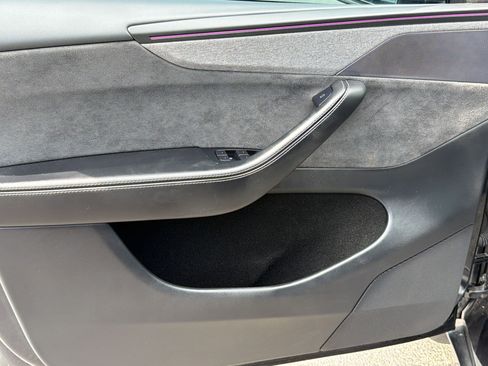 Used 2026 Tesla Model Y AWD image 14