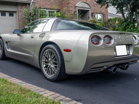 Used 2000 Chevrolet Corvette Coupe RWD image 6