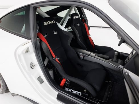 Used 2011 Porsche 911 GT3 RS RWD image 29