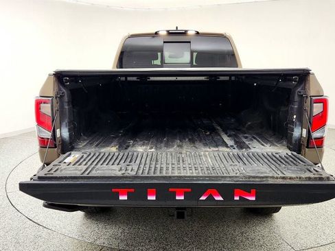 Used 2022 Nissan Titan PRO-4X AWD/4WD image 22