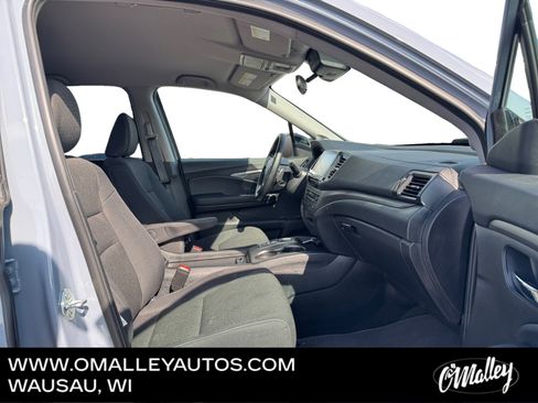 Used 2023 Honda Ridgeline Sport image 14