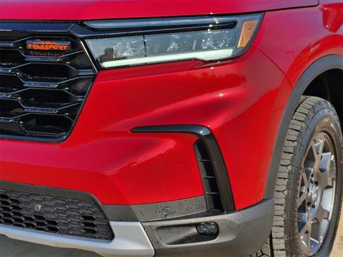 New 2025 Honda Pilot TrailSport image 6