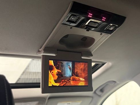 Used 2020 Chevrolet Tahoe LT image 25