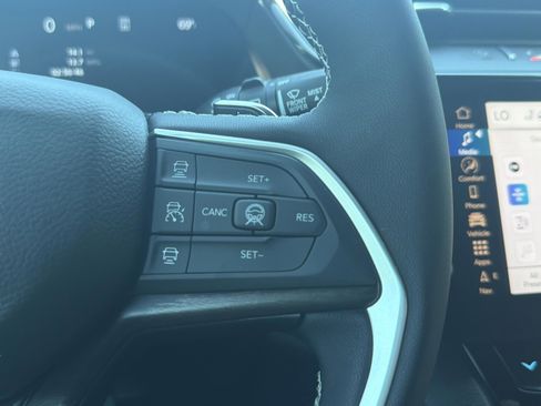 New 2026 Jeep Grand Cherokee L Limited AWD/4WD image 12