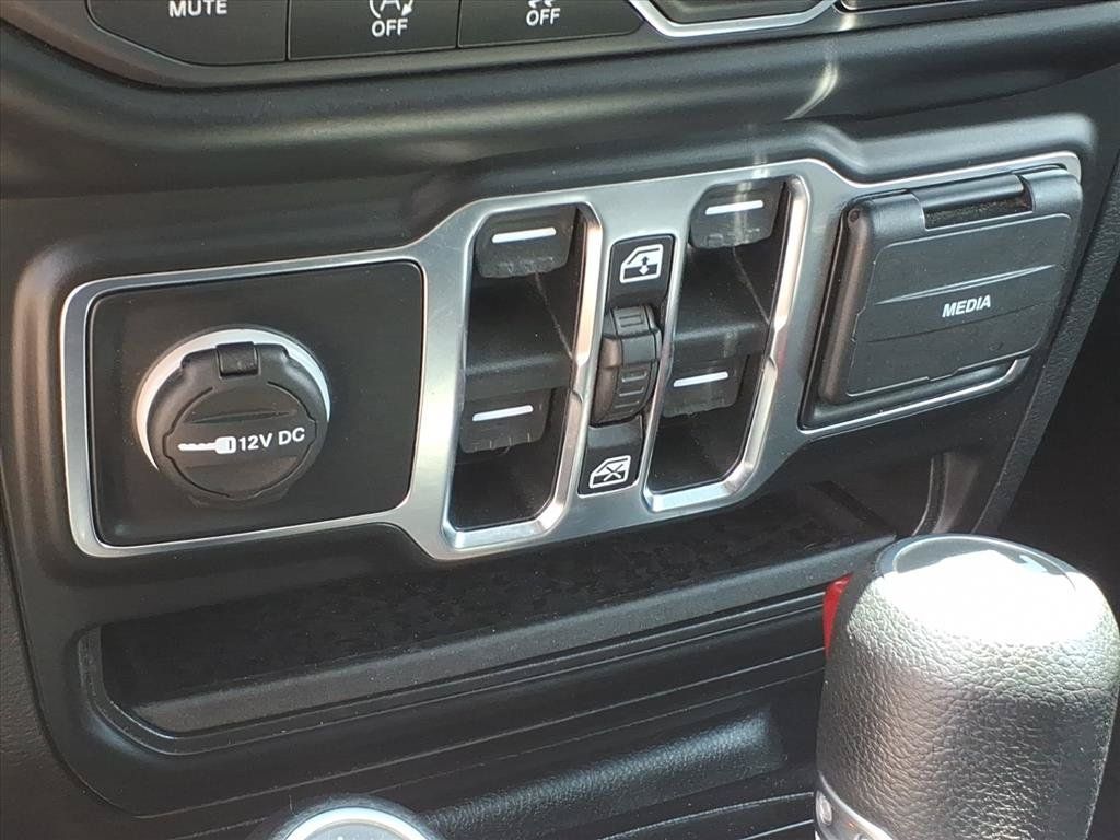Used 2020 Jeep Wrangler Unlimited Sport AWD/4WD image 31