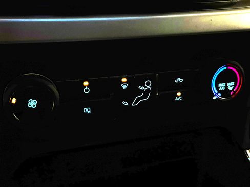 Used 2023 Ford F150 XL w/ FX4 Off-Road Package image 4