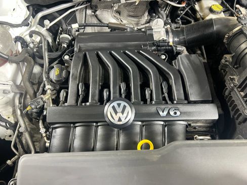 Used 2023 Volkswagen Atlas Cross Sport SE image 28