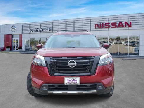 Certified 2023 Nissan Pathfinder SL w/ SL Premium Package image 10