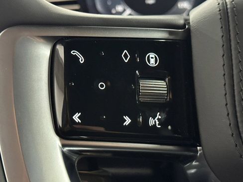New 2026 Land Rover Range Rover Long Wheelbase SE image 24