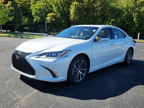 New 2025 Lexus ES 350 w/ Premium Package image 2