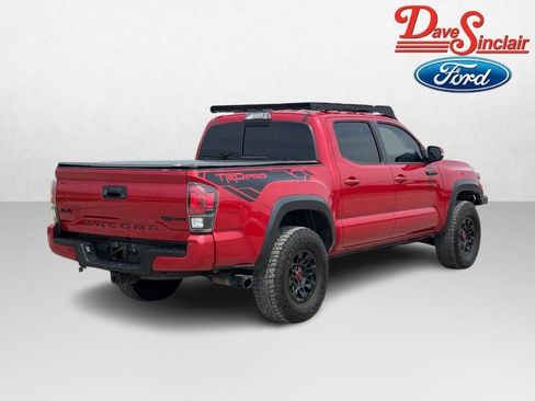 Used 2017 Toyota Tacoma TRD Pro AWD/4WD image 7