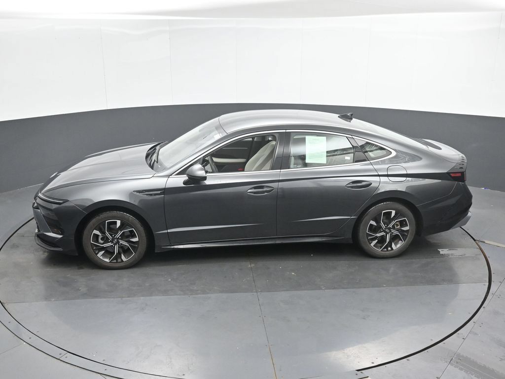 Certified 2025 Hyundai Sonata SEL FWD image 35