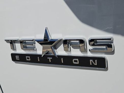 Used 2024 Chevrolet Silverado 2500 LTZ w/ LTZ Texas Edition AWD/4WD image 17