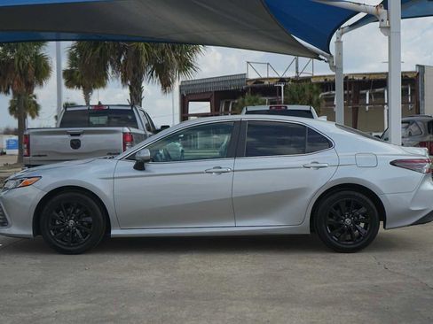 Used 2024 Toyota Camry LE image 3