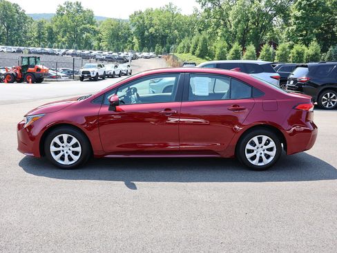 Used 2026 Toyota Corolla LE FWD image 4