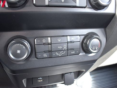 Used 2021 Ford F250 XL w/ Power Equipment Group image 23