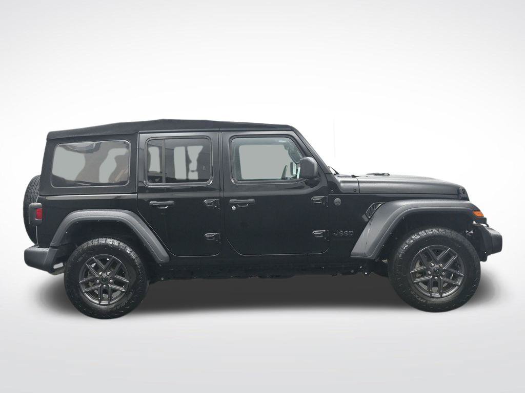 Used 2024 Jeep Wrangler Unlimited Sport AWD/4WD image 4