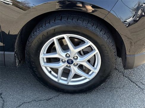 Used 2021 Ford Edge SEL w/ Convenience Package image 7