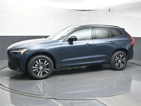 New 2025 Volvo XC60 B5 Core image 4