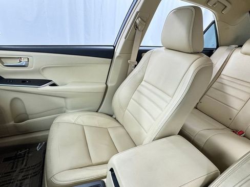 Used 2015 Toyota Camry XLE w/ Convenience Package FWD image 13
