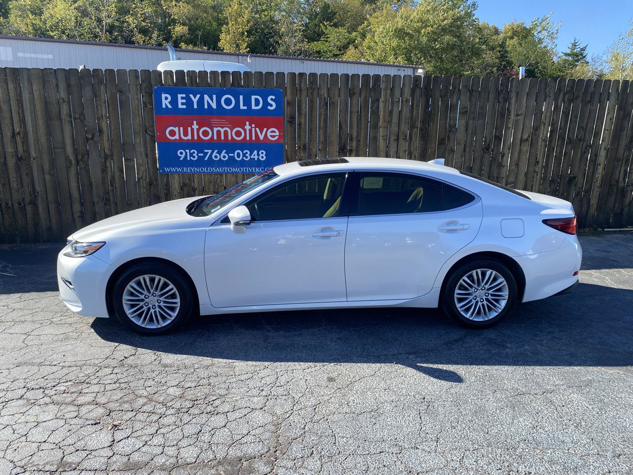 Used 2016 Lexus ES 350 w/ Accessory Package FWD image 6