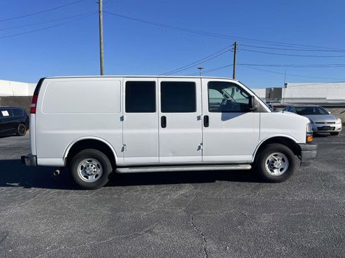 Used 2024 Chevrolet Express 2500 w/ Driver Convenience Package image 2