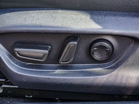 Used 2025 Toyota Camry SE image 44