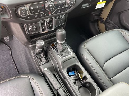 New 2026 Jeep Gladiator Sport image 11