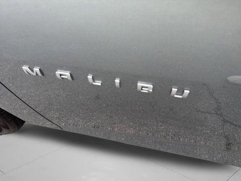 Used 2025 Chevrolet Malibu LT FWD image 33