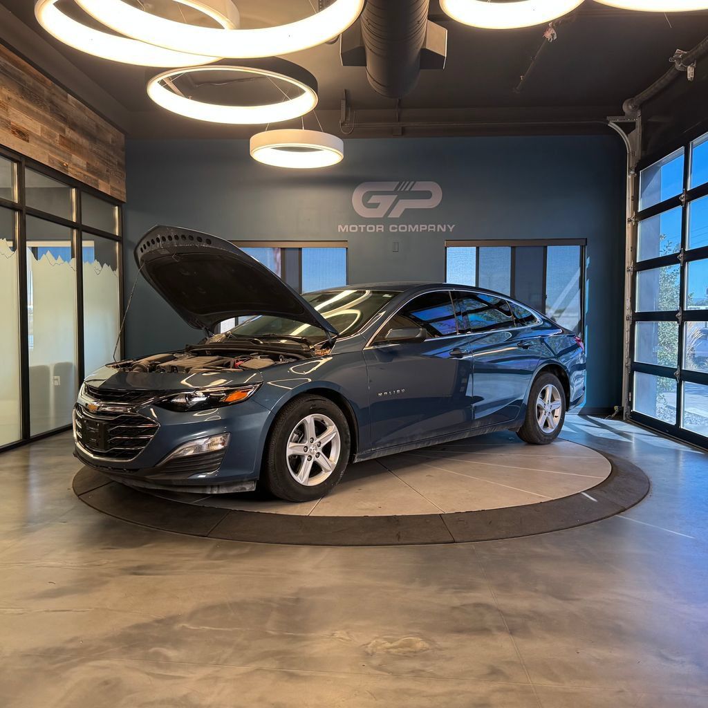 Used 2025 Chevrolet Malibu LS FWD image 24