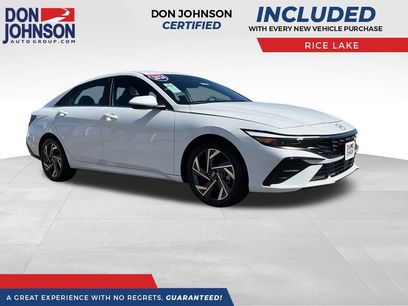 Used 2024 Hyundai Elantra SEL w/ Convenience Package