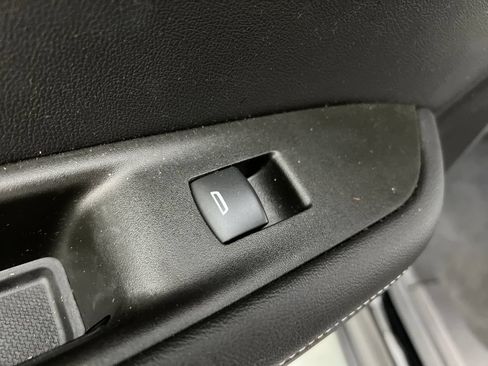Used 2025 Chevrolet Blazer LT FWD image 20
