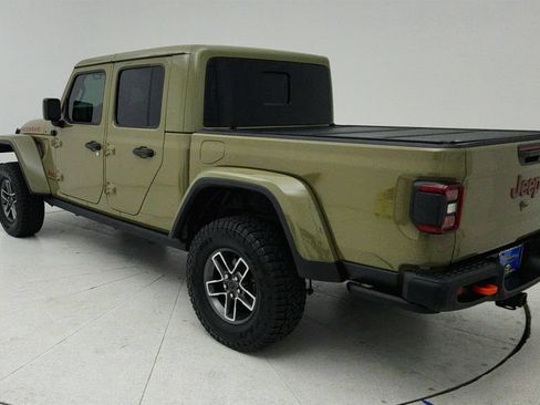 Used 2025 Jeep Gladiator Mojave AWD/4WD image 5