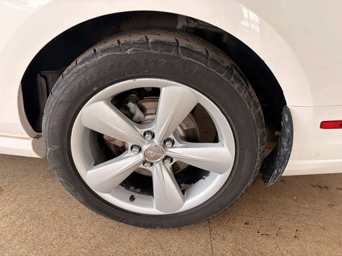 Used 2013 Ford Mustang GT Premium w/ Comfort Pkg image 27