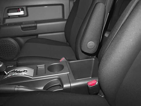 Used 2014 Toyota FJ Cruiser 4WD w/ Convenience Package image 12
