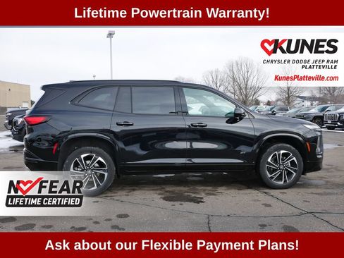 Used 2025 Buick Enclave Sport Touring AWD/4WD image 10