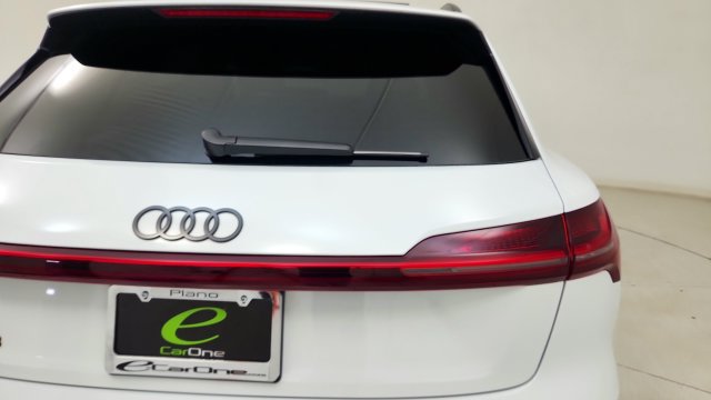 Used 2024 Audi Q8 e-tron Prestige w/ Prestige Package AWD/4WD image 26