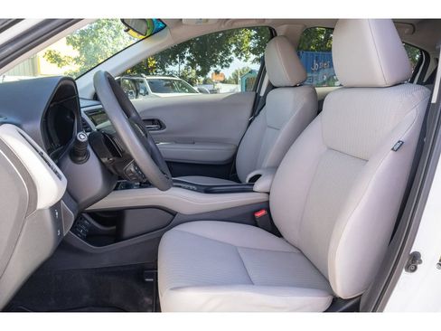 Used 2017 Honda HR-V EX image 15
