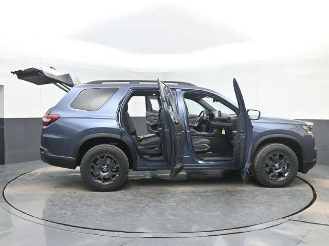 New 2026 Honda Pilot TrailSport image 55