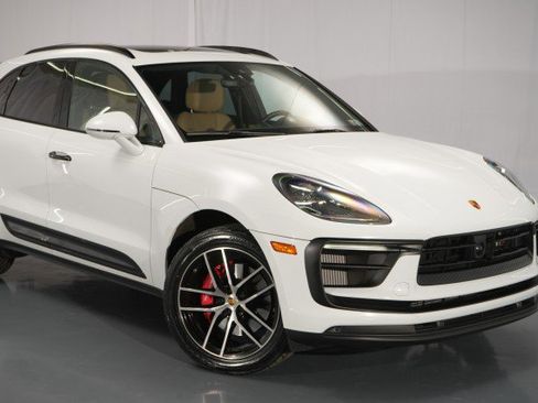 Used 2022 Porsche Macan S image 14