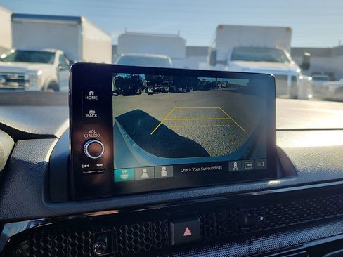 Used 2024 Honda CR-V EX-L image 11