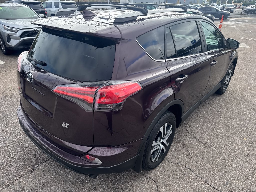 Used 2017 Toyota RAV4 LE w/ Carpet Mat Package AWD/4WD image 8